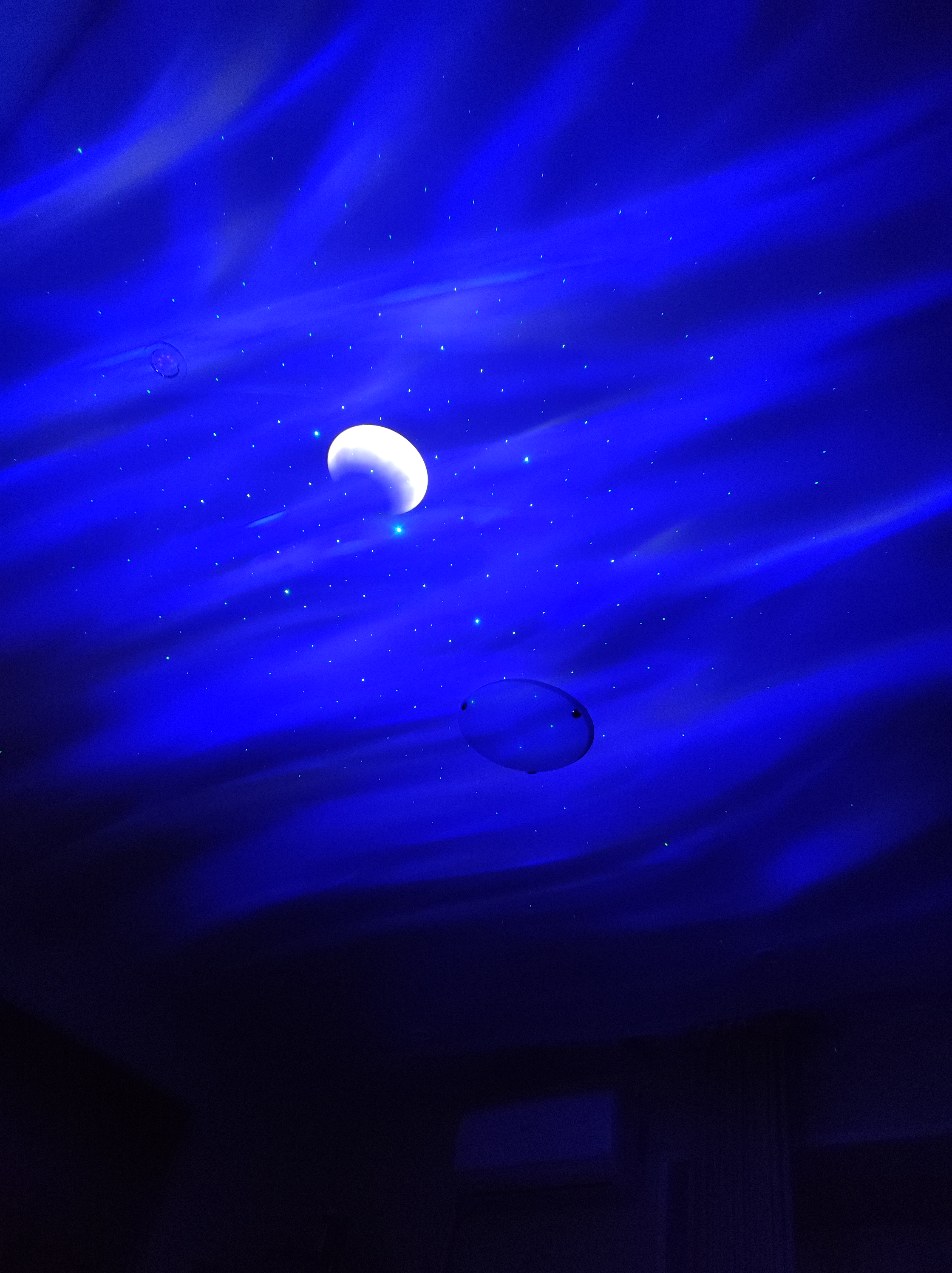 Aurora Star Lights BLACK проектор ночного неба Луна, северное сияние, звездное небо, океанская волна
