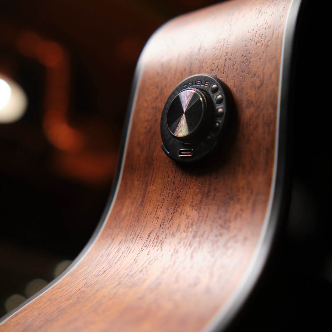 KEPMA EACE OS1 BK Gloss Трансакустическая гитара, махагон, дека ель, цвет черный, глянцевый. X2 OS1